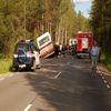 Wypadek samochodu osobowego z autobusem