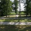 Niemieccy żołnierze porządkują cmentarze 