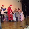 Mikołaj rozdawał dzieciom prezenty w mławskim kinie