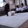 Podczas uroczystości rocznicowych wmurowano kamień węgielny pod pomnik Jana Pawła II w Mławie 