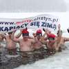 Lany poniedziałek z kąpiącymi się zimą
