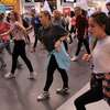 Flash Mob w Galerii Warmińskiej. FIT - Freak In Training