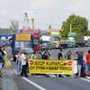 Protest przeciwko kurnikom w Uniszkach Zawadzkich 