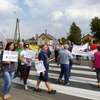 Protest przeciwko kurnikom w Uniszkach Zawadzkich 