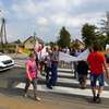 Protest przeciwko kurnikom w Uniszkach Zawadzkich 