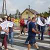 Protest przeciwko kurnikom w Uniszkach Zawadzkich 