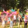 Festiwal holi - Święto kolorów na plaży w Olsztynie