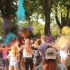 Festiwal holi - Święto kolorów na plaży w Olsztynie