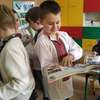 Podwójna radość najmłodszych ukraińskich uczniów z Bartoszyc