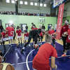Pokazowa lekcja koszykówki w SP 11 w Elblągu z udziałem trenera i reprezentantów Polski w 3x3